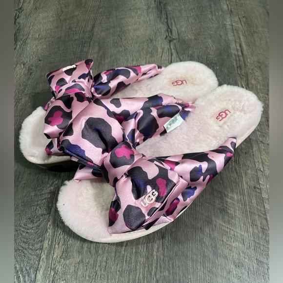 UGG Lushette Leopard Puffer Satin Sheepskin Slippers - Picture 1 of 6
